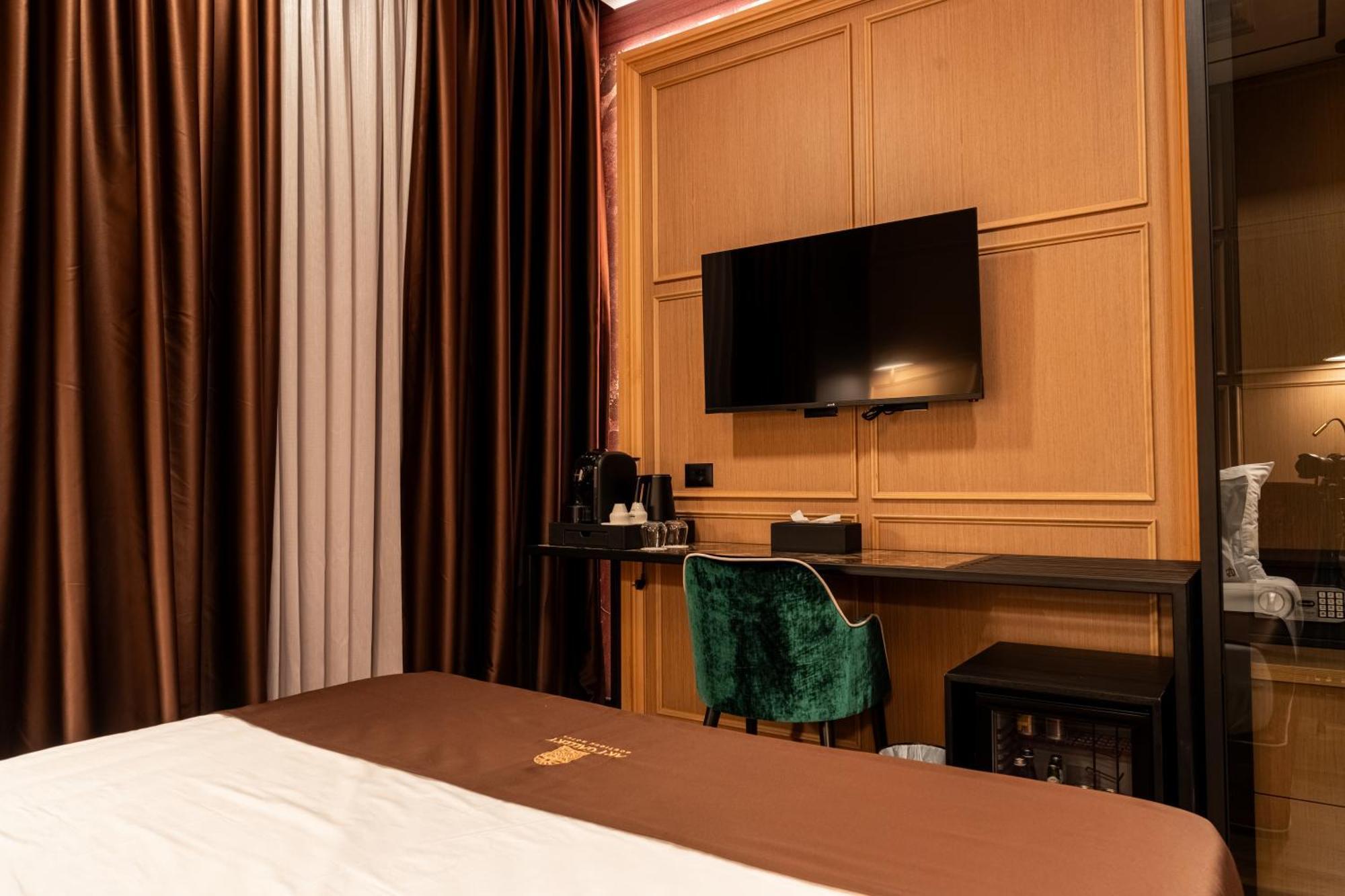 Art Gallery Boutique Hotel 4*