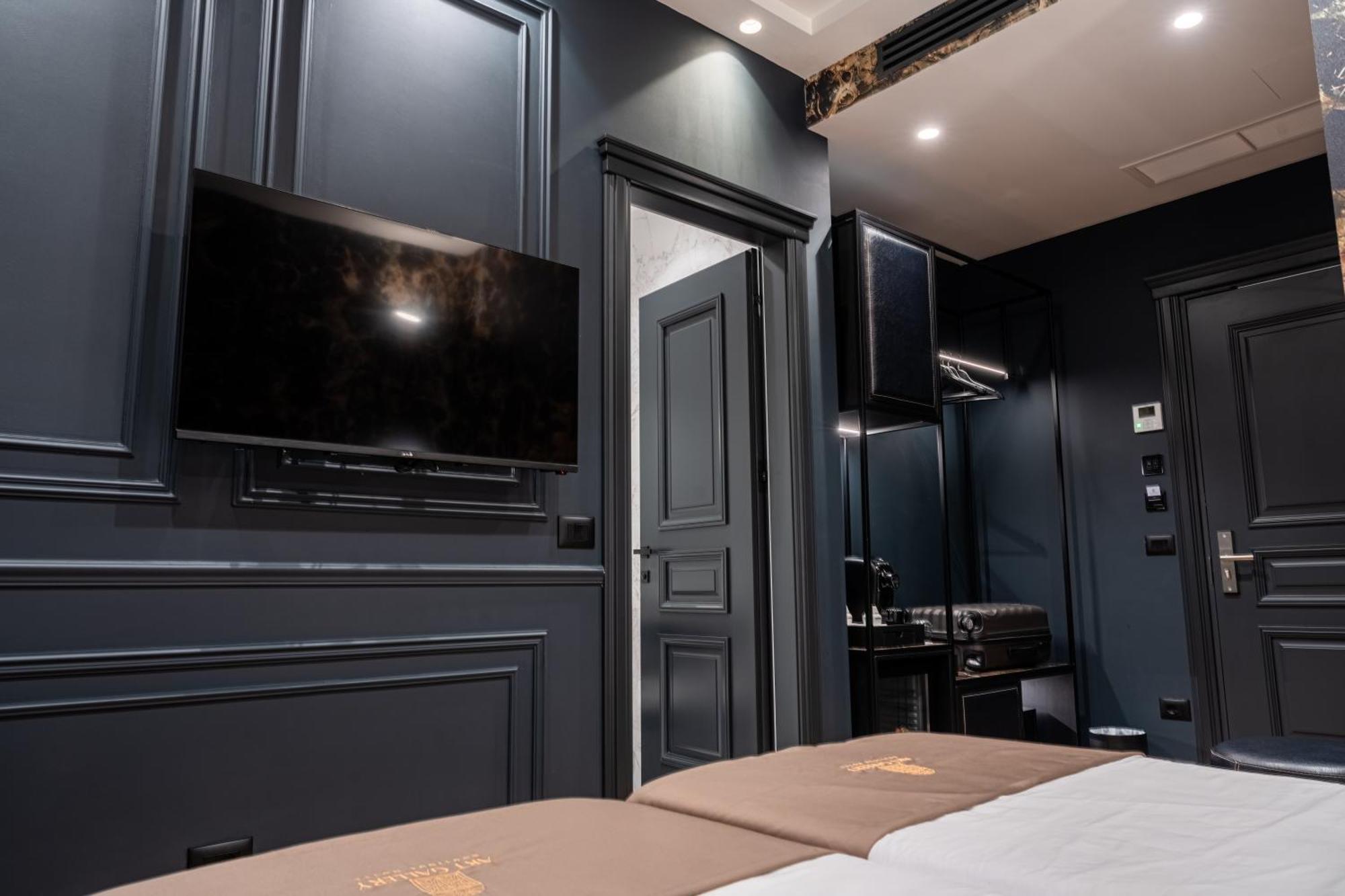Art Gallery Boutique Hotel 4*