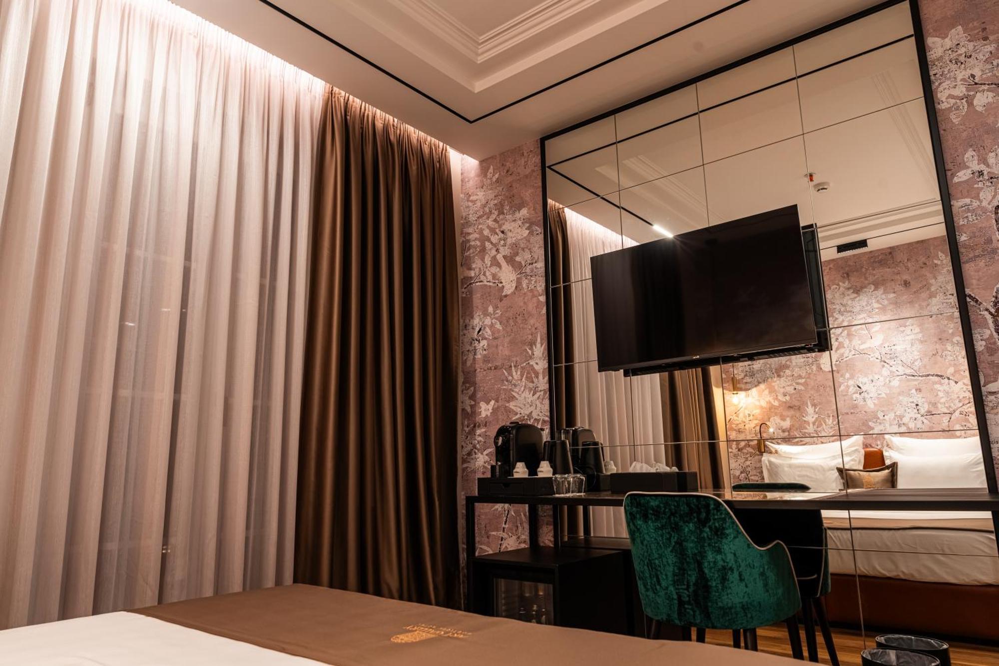 Hotel Art Gallery Boutique 4*